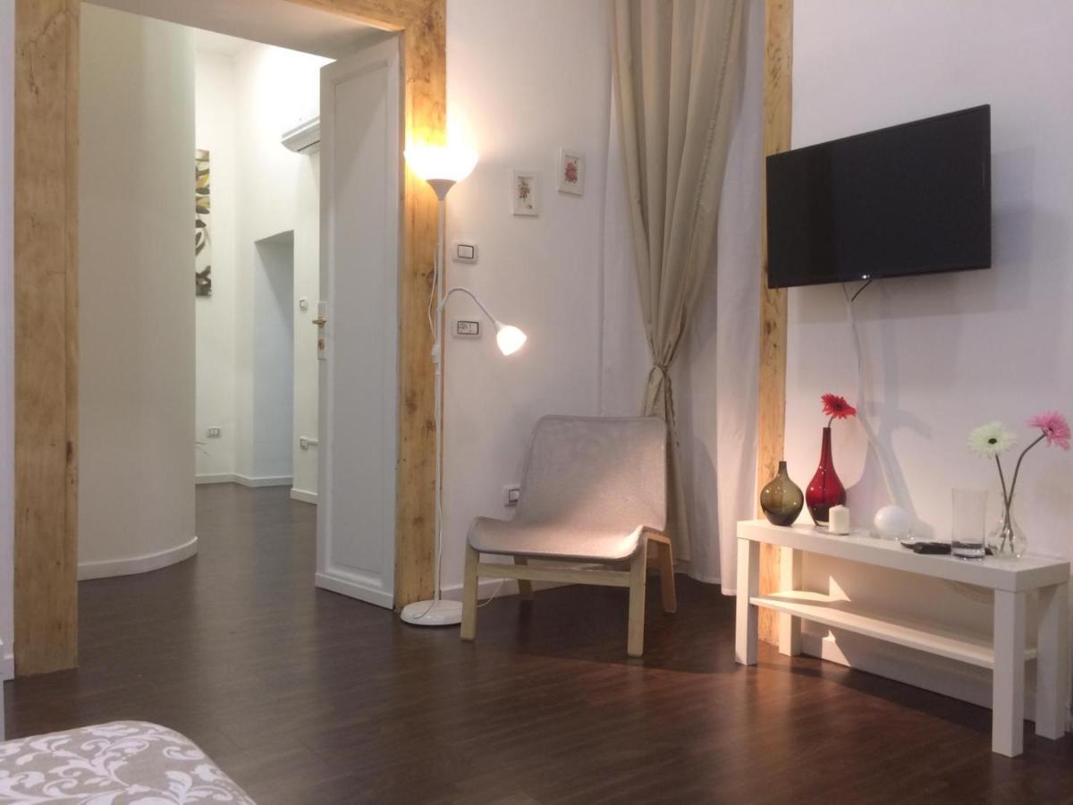 Piazza Carita' Centro Storico Διαμέρισμα Νάπολη Εξωτερικό φωτογραφία